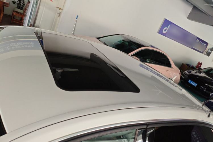 Used Mercedes-Benz E-Class 2015 E 260 L Sport Edition Roof