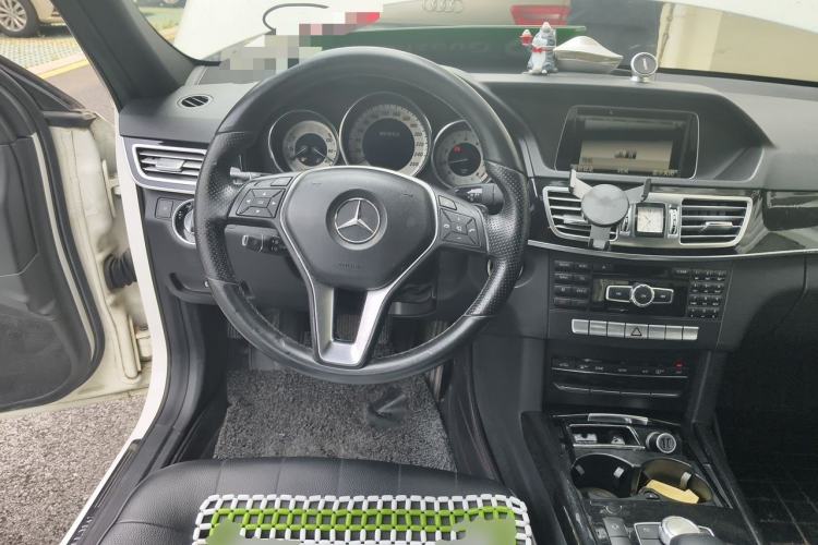 Used Mercedes-Benz E-Class 2015 E 200 L Sport Edition Steering Wheel