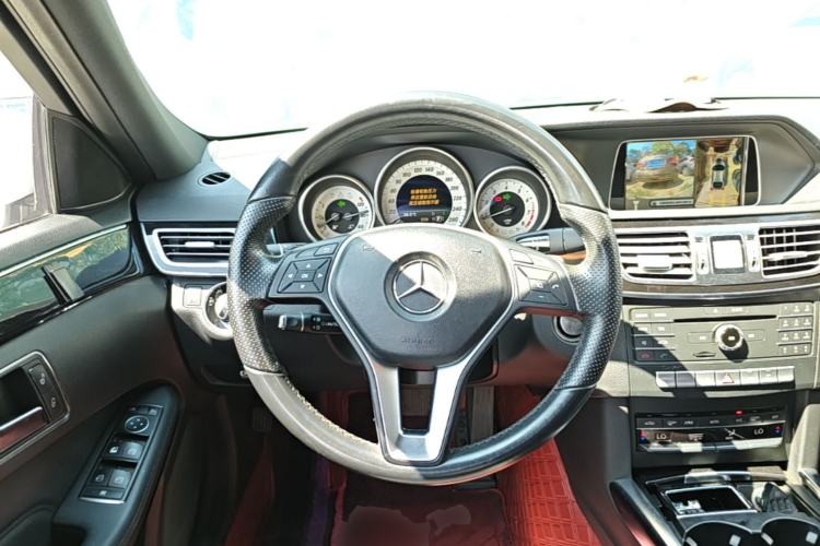 Used Mercedes-Benz E-Class 2015 Revised E 180 L Sport Edition Steering Wheel
