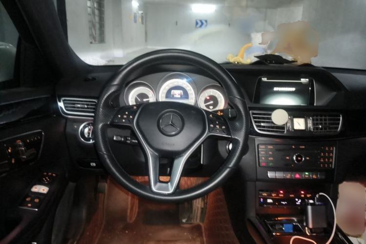 Used Mercedes-Benz E-Class 2015 E 260 L Sport Edition Steering Wheel