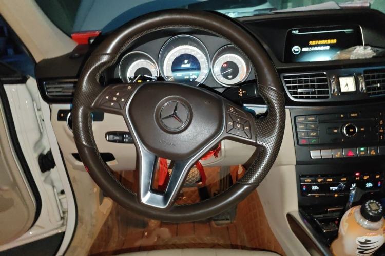 Used Mercedes-Benz E-Class 2015 Restyled E 260 L Sport Edition Steering Wheel