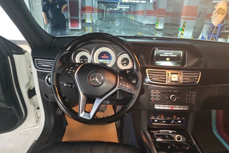 Used Mercedes-Benz E-Class 2015 E 260 L Sport Edition Steering Wheel