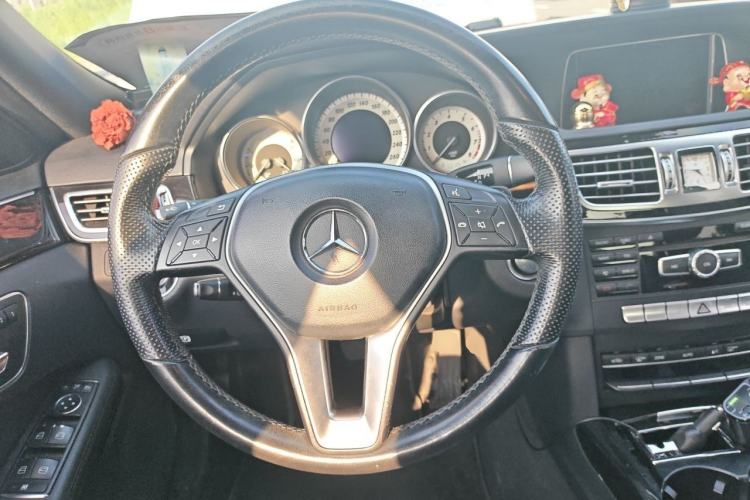 Used Mercedes-Benz E-Class 2015 E 260 L Sport Edition Steering Wheel
