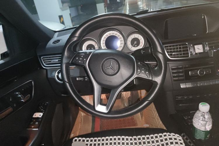 Used Mercedes-Benz E-Class 2015 E 260 L Sport Edition Steering Wheel