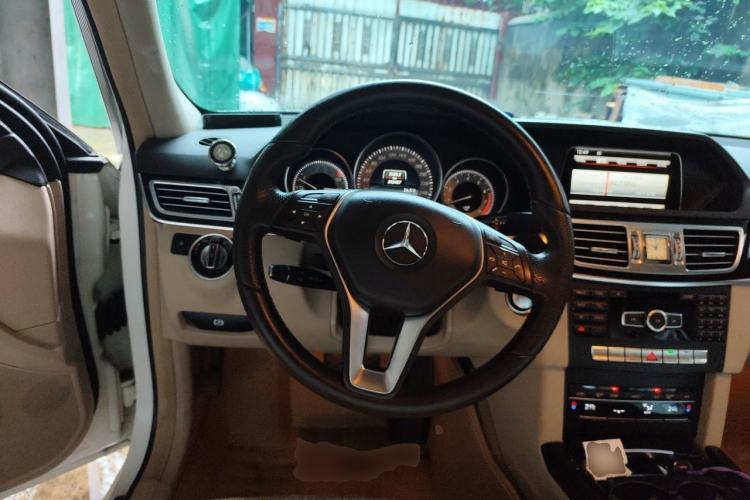 Used Mercedes-Benz E-Class 2015 E 200 L Sport Edition Steering Wheel