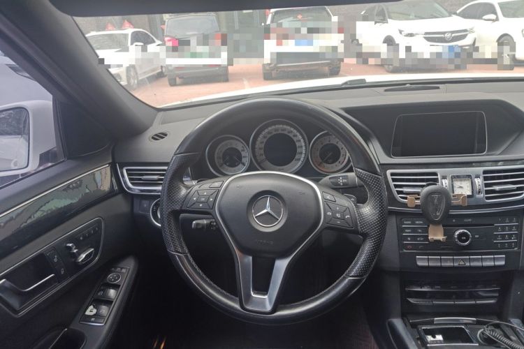 Used Mercedes-Benz E-Class 2015 Restyled E 260 L Sport Edition Steering Wheel