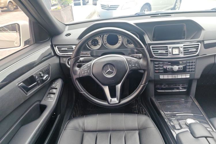 Used Mercedes-Benz E-Class 2015 E 200 L Sport Edition Steering Wheel