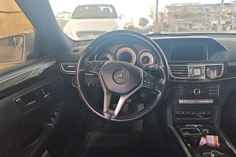 Used Mercedes-Benz E-Class 2015 Facelift E 200 L Sport Edition Steering Wheel