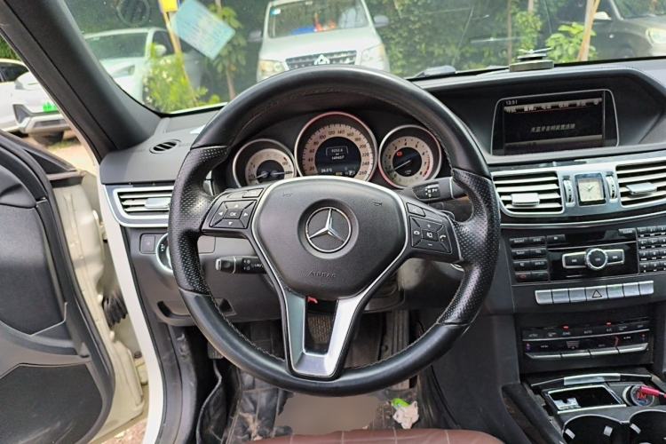 Used Mercedes-Benz E-Class 2015 E 320 L Sport 4MATIC Steering Wheel