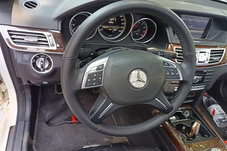 Used Mercedes-Benz E-Class 2015 E 200 L Steering Wheel