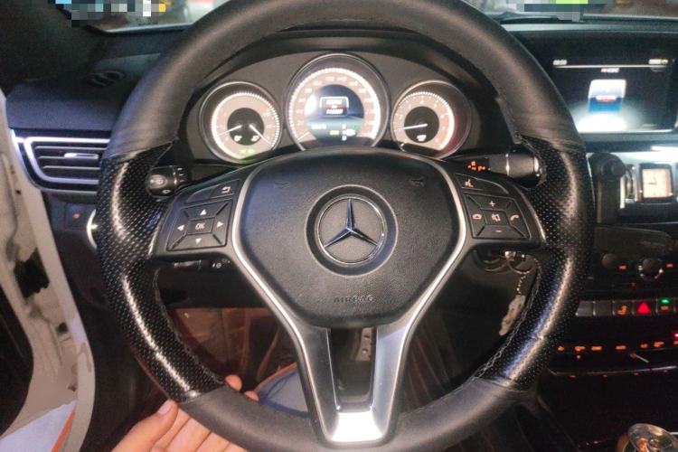 Used Mercedes-Benz E-Class 2015 Facelift E 200 L Sport Edition Steering Wheel