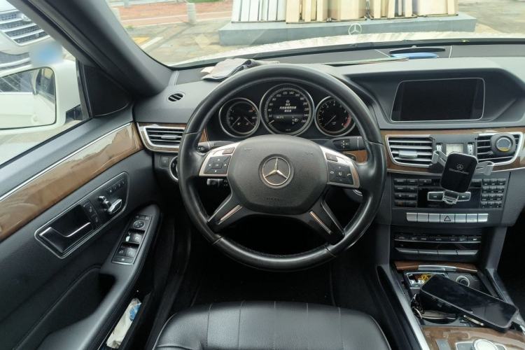 Used Mercedes-Benz E-Class 2015 Facelift E 200 L Steering Wheel
