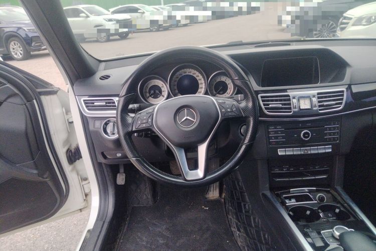 Used Mercedes-Benz E-Class 2015 Restyled E 260 L Sport Edition Steering Wheel