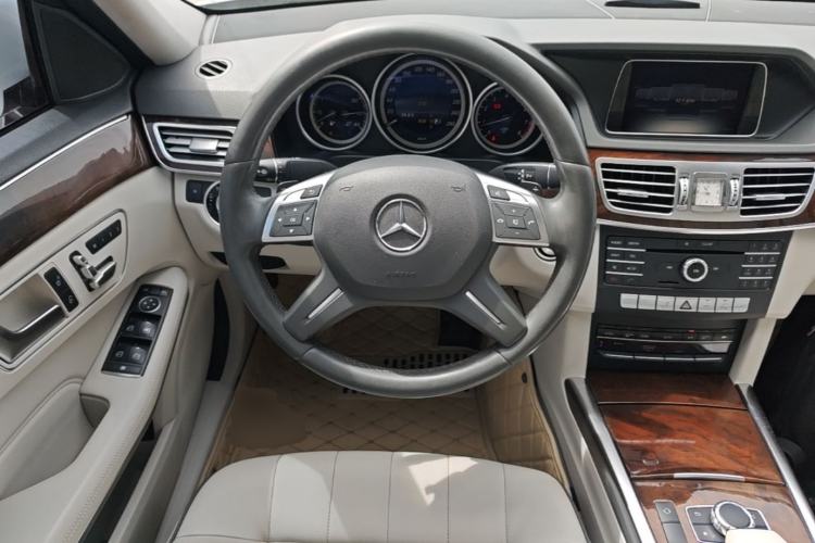 Used Mercedes-Benz E-Class 2015 Facelift E 200 L Steering Wheel