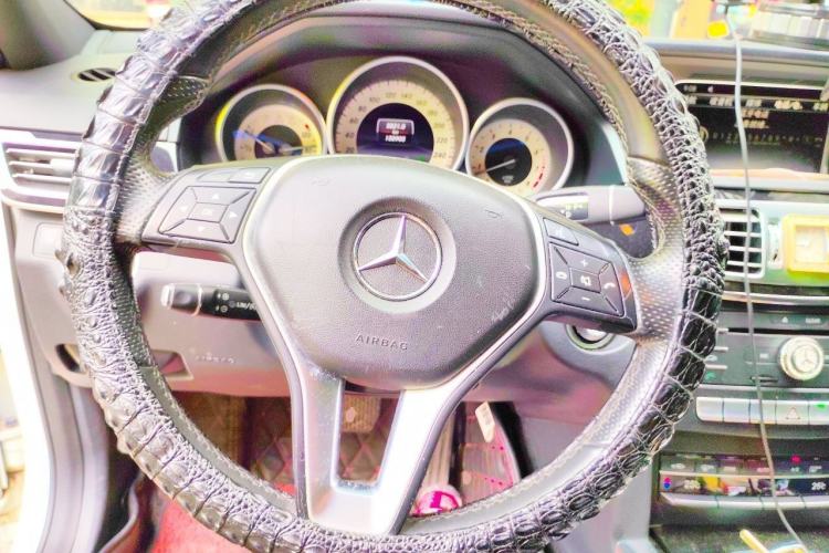 Used Mercedes-Benz E-Class 2015 E 180 L Sport Edition Steering Wheel