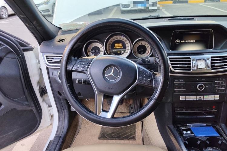 Used Mercedes-Benz E-Class 2015 E 260 L Sport Edition Steering Wheel
