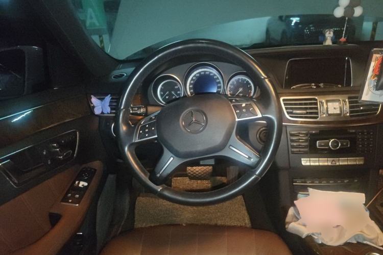 Used Mercedes-Benz E-Class 2015 E 320 L 4MATIC Steering Wheel