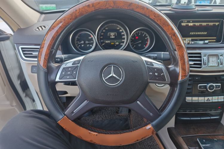 Used Mercedes-Benz E-Class 2015 E 260 L Steering Wheel