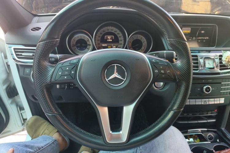 Used Mercedes-Benz E-Class 2015 Restyled E 260 L Sport Edition Steering Wheel