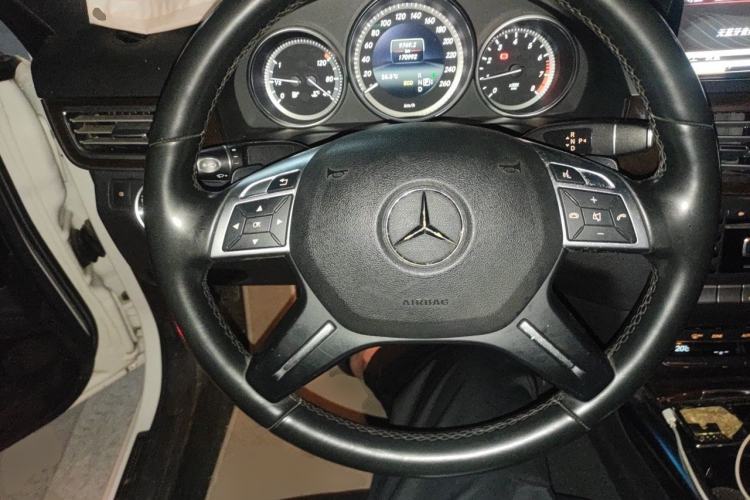 Used Mercedes-Benz E-Class 2015 E 260 L Steering Wheel