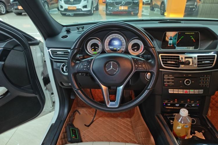 Used Mercedes-Benz E-Class 2015 Revised E 180 L Sport Edition Steering Wheel