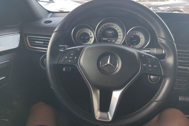 Used Mercedes-Benz E-Class 2015 Restyled E 260 L Sport Edition Steering Wheel