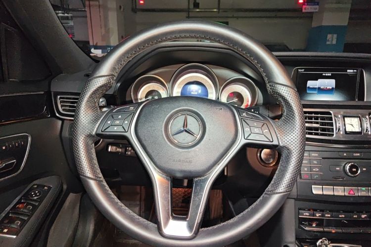 Used Mercedes-Benz E-Class 2015 Facelift E 200 L Sport Edition Steering Wheel