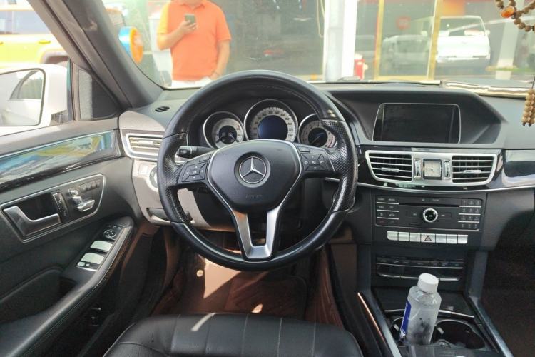 Used Mercedes-Benz E-Class 2015 Restyled E 260 L Sport Edition Steering Wheel