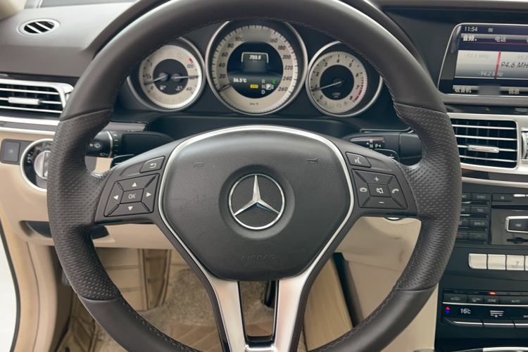 Used Mercedes-Benz E-Class 2015 E 260 L Sport Edition Steering Wheel