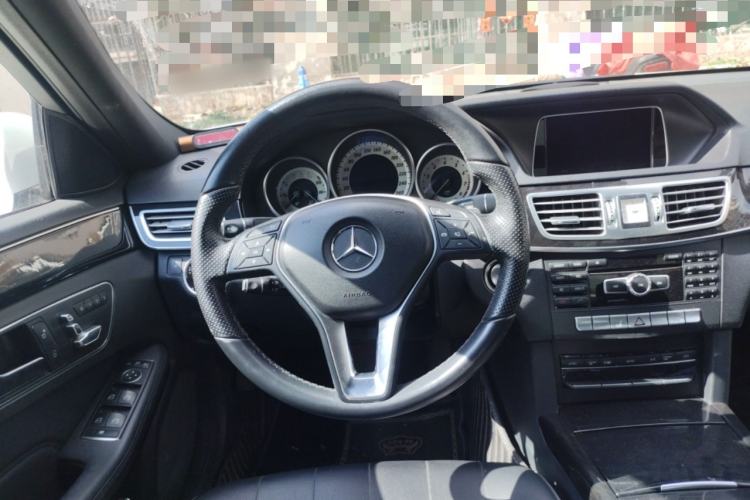 Used Mercedes-Benz E-Class 2015 E 260 L Sport Edition Steering Wheel