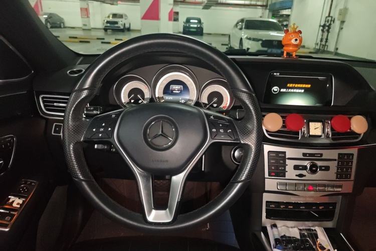 Used Mercedes-Benz E-Class 2015 Restyled E 260 L Sport Edition Steering Wheel