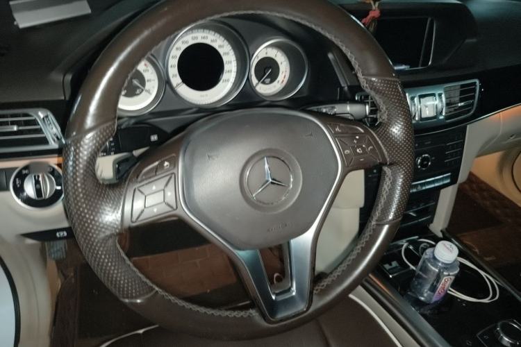 Used Mercedes-Benz E-Class 2015 E 180 L Steering Wheel