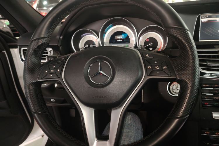 Used Mercedes-Benz E-Class 2015 E 260 L Sport Edition Steering Wheel