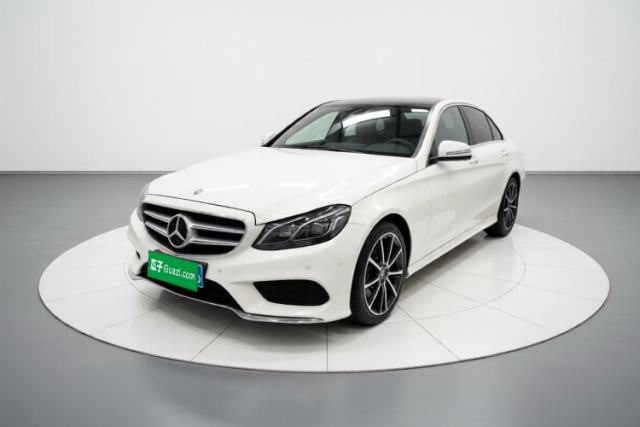 Ojetý Mercedes-Benz E-Class 2015 E 260 L Sport Edition