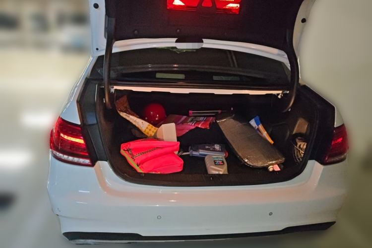 Used Mercedes-Benz E-Class 2015 E 260 L Sport Luxury Model Trunk