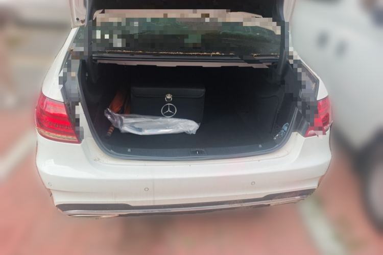 Used Mercedes-Benz E-Class 2015 E 260 L Sport & Fashion Model Trunk