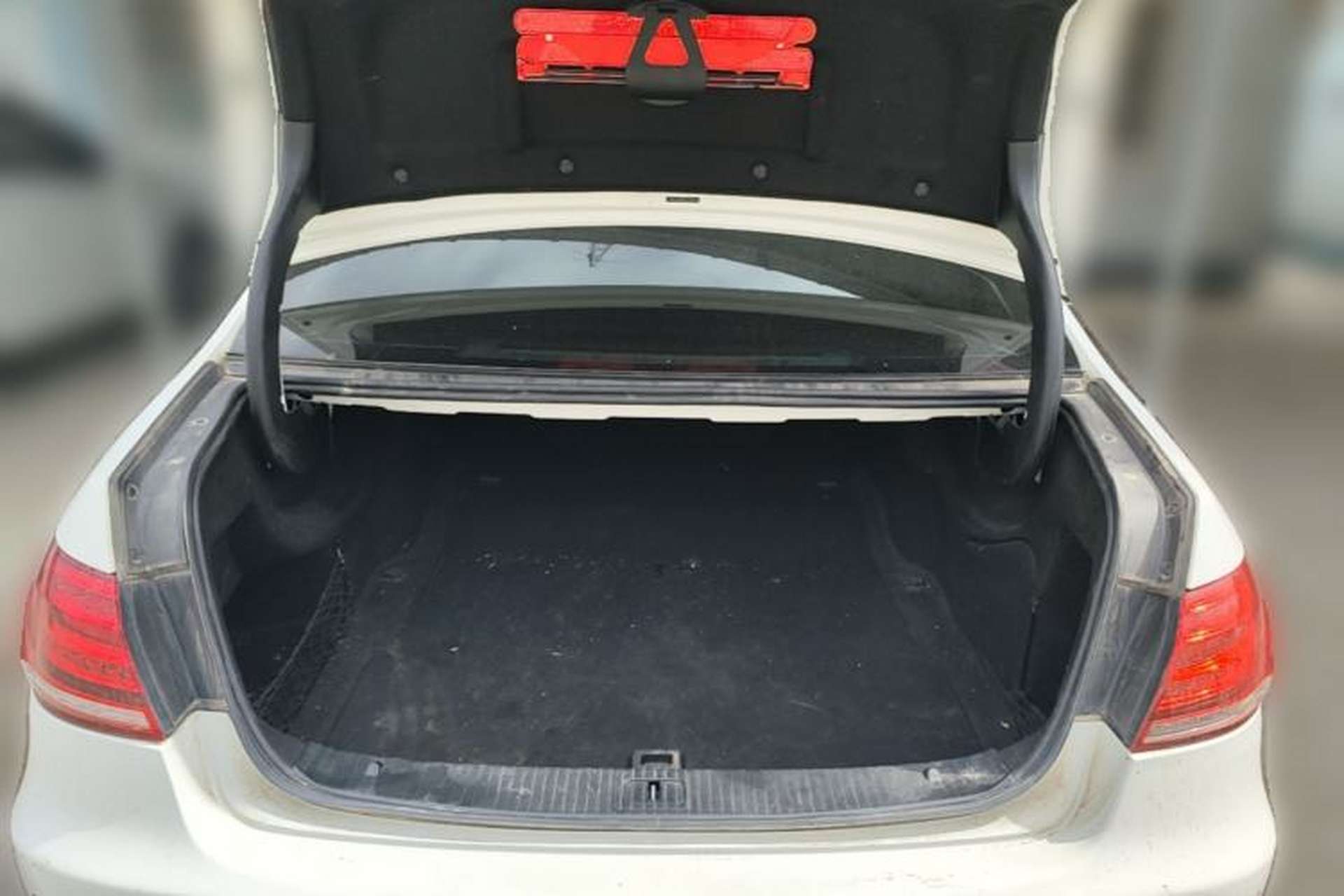 Used Mercedes-Benz E-Class 2015 Restyled E 260 L Sport Edition Trunk