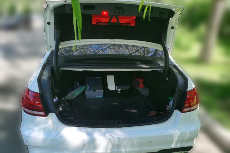 Used Mercedes-Benz E-Class 2015 Facelift E 200 L Sport Edition Trunk