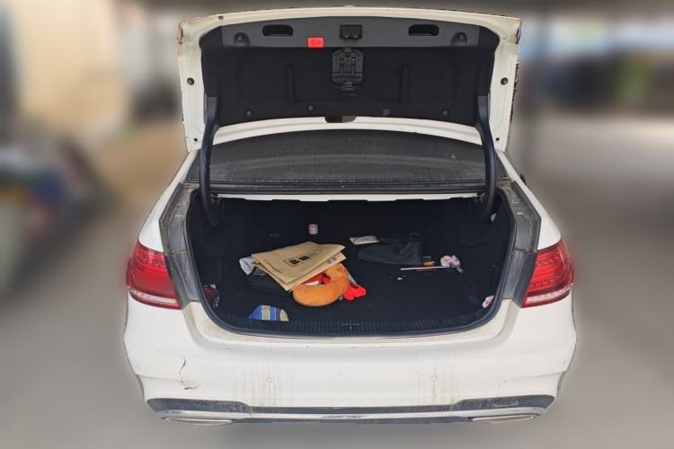 Used Mercedes-Benz E-Class 2015 Facelift E 200 L Sport Edition Trunk