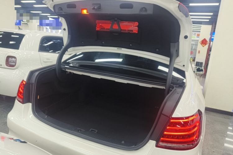 Used Mercedes-Benz E-Class 2015 Restyled E 260 L Sport Edition Trunk