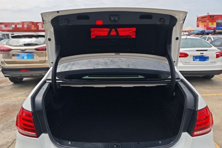 Used Mercedes-Benz E-Class 2015 Facelift E 200 L Trunk