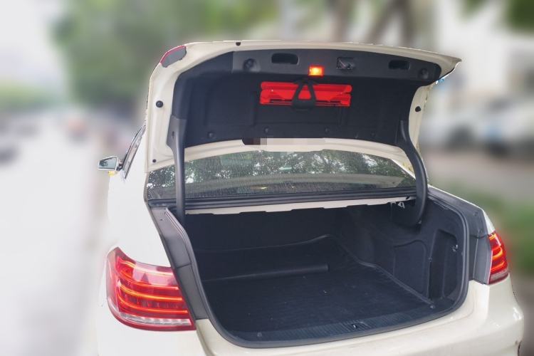 Used Mercedes-Benz E-Class 2015 Facelift E 200 L Sport Edition Trunk