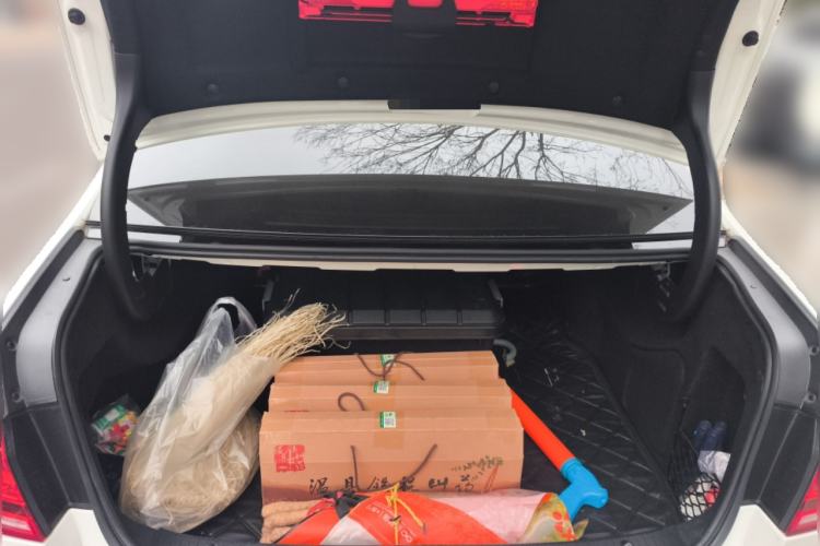 Used Mercedes-Benz E-Class 2015 E 260 L Sport Luxury Model Trunk