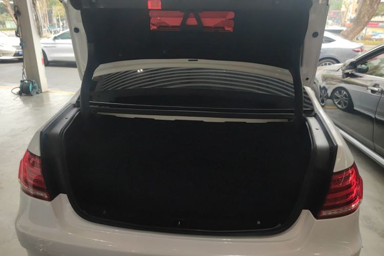 Used Mercedes-Benz E-Class 2015 E 260 L Sport Edition Trunk