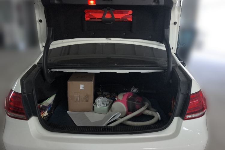 Used Mercedes-Benz E-Class 2015 Facelift E 200 L Trunk