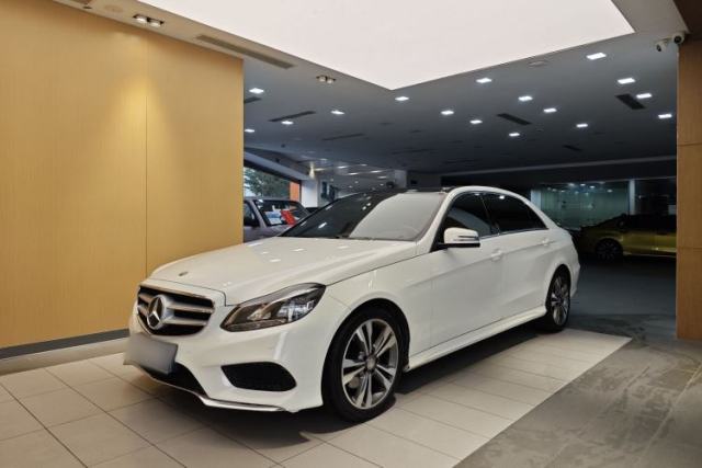 Used Mercedes-Benz E-Class 2015 Facelift E 200 L Sport Edition