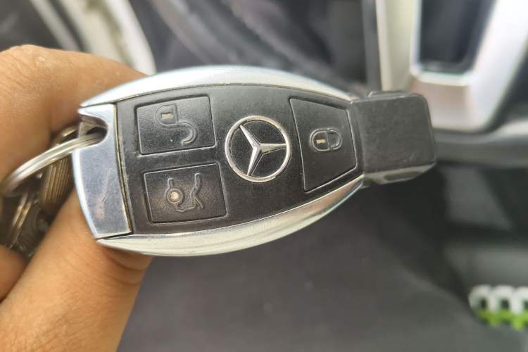 Used Mercedes-Benz E-Class 2015 E 200 L Sport Edition Vehicle Key