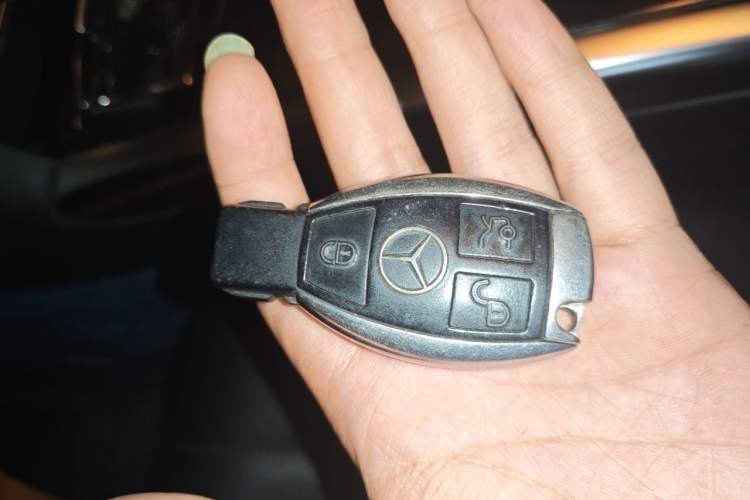 Used Mercedes-Benz E-Class 2015 E 260 L Sport Edition Vehicle Key