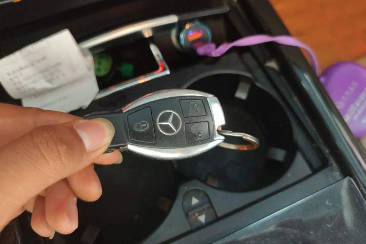 Used Mercedes-Benz E-Class 2015 E 200 L Sport Edition Vehicle Key