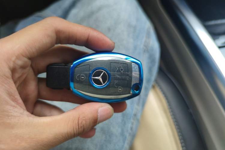 Used Mercedes-Benz E-Class 2015 Facelift E 200 L Sport Edition Vehicle Key